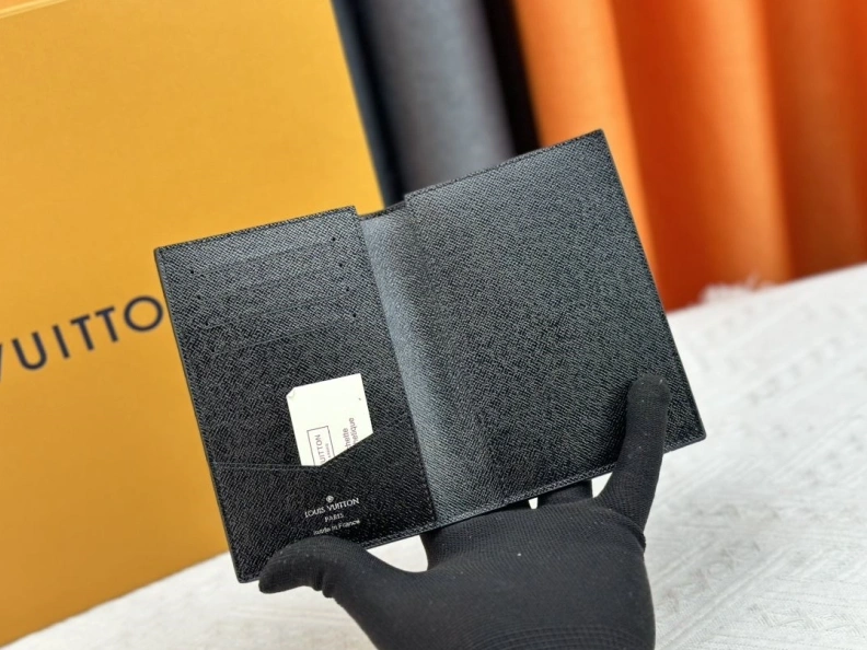 Functional LX Wallets 23997