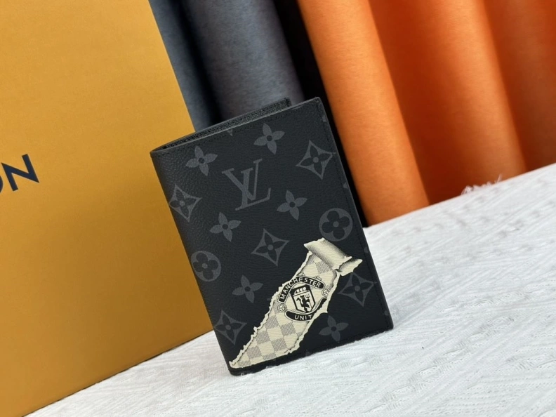 Functional LX Wallets 23997
