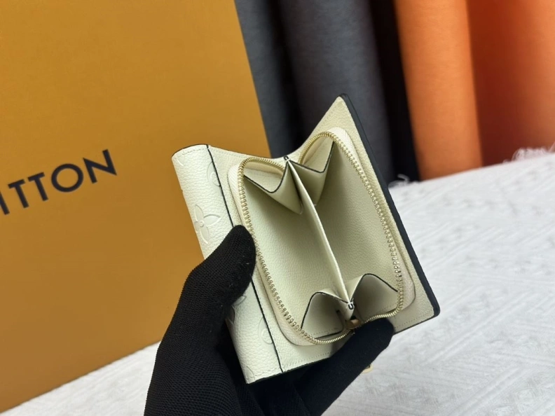 Classic LX Wallets 23980