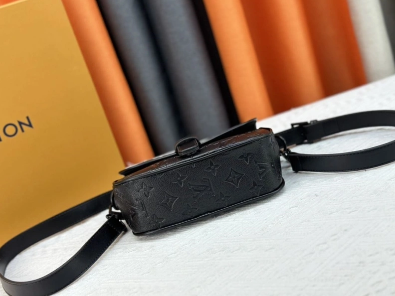 GoAnywhere LX Satchel bags 24569