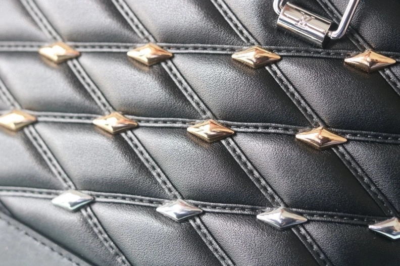 WellDesigned LX Top Handle Bags 24214