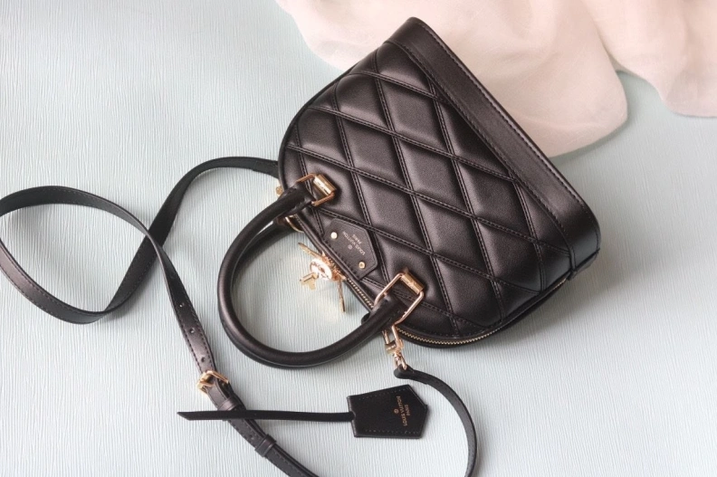 LX Top Handle Bags Sleek 24216