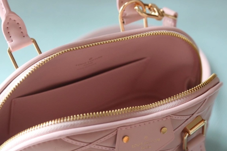 Affordable LX Top Handle Bags 24181