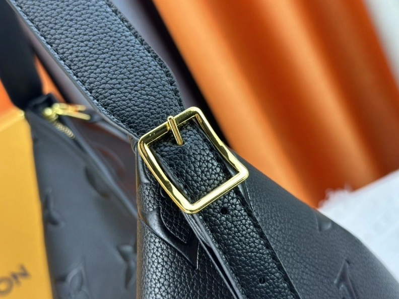 Sophisticated LX Top Handle Bags 24190