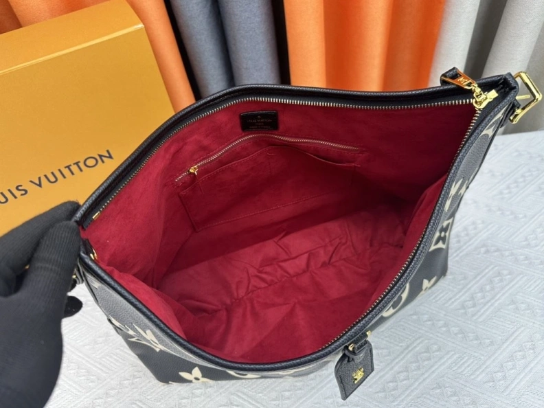 Trendsetting LX Top Handle Bags 24191