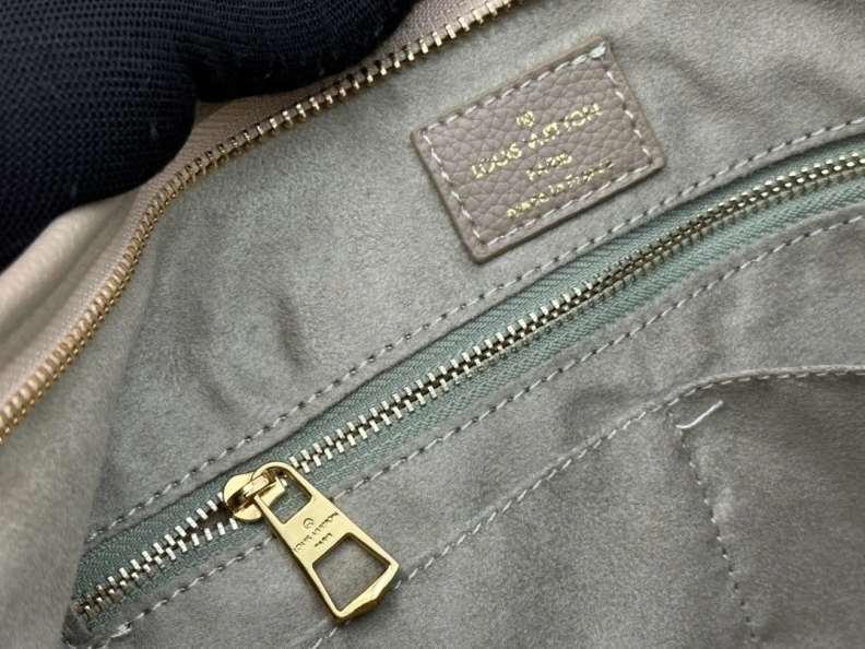 LX Top Handle Bags Functional 24186
