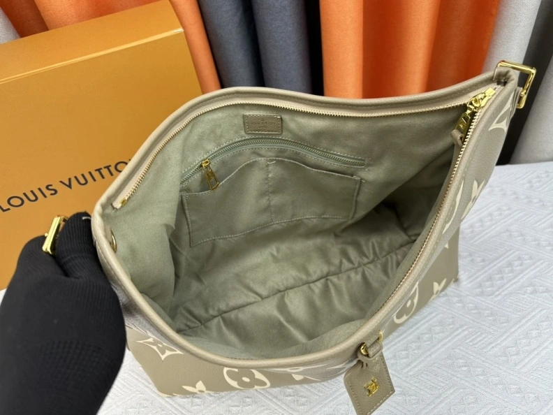LX Top Handle Bags Functional 24186