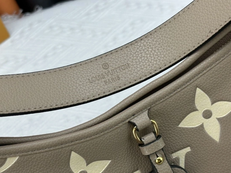 Unique LX Top Handle Bags 24182