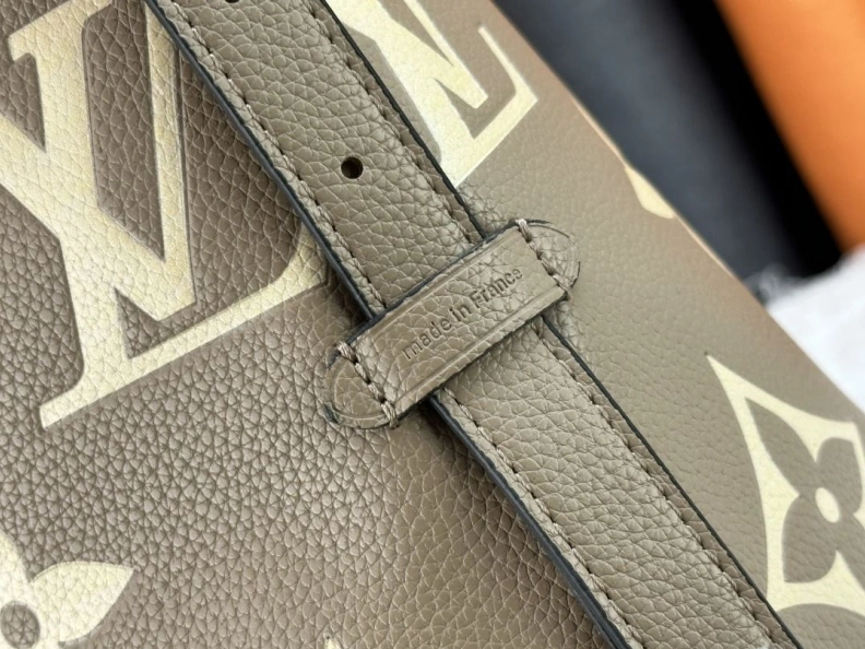 Unique LX Top Handle Bags 24182