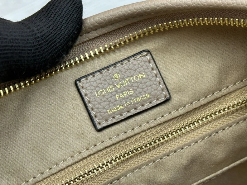 Unique LX Top Handle Bags 24182