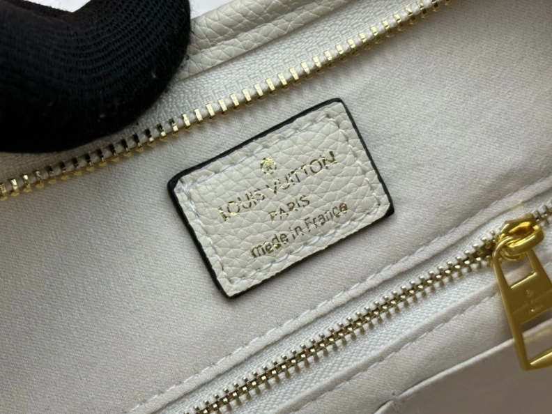 LX Top Handle Bags Functional 24193
