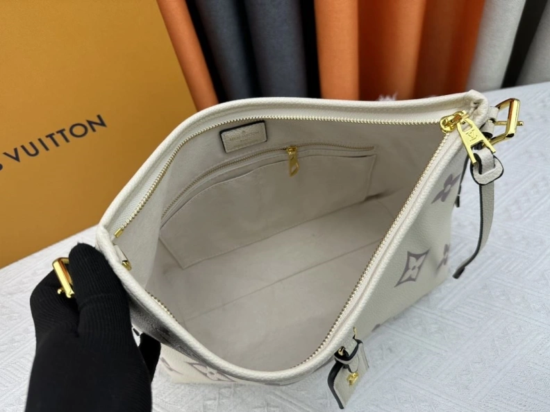 LX Top Handle Bags Functional 24193