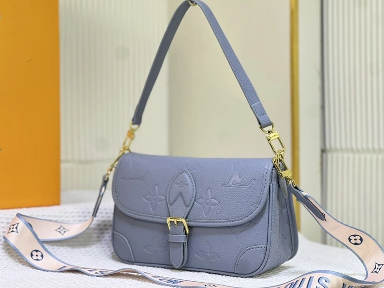 GoAnywhere LX Satchel bags 24521