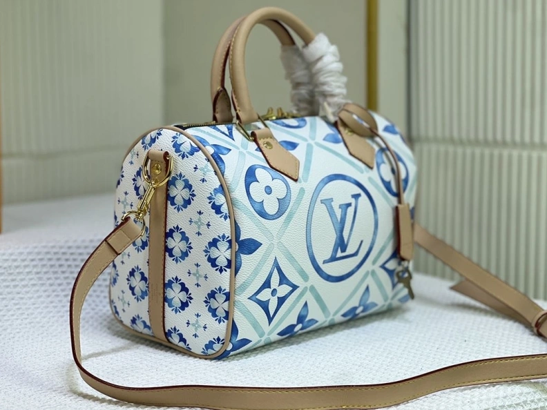 Bold LX Shopping Bags 24378