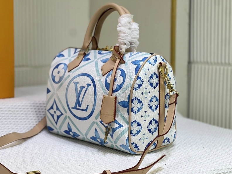 Bold LX Shopping Bags 24378
