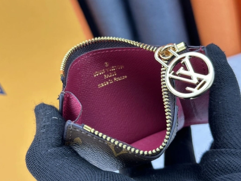 Affordable LX Wallets 23948