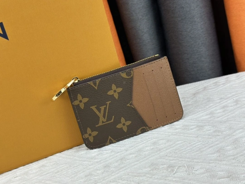 Efficient LX Wallets 23946