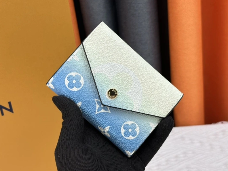 Trendy LX Wallets 23938