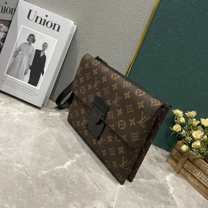 LX Clutch Bags Soft 24589