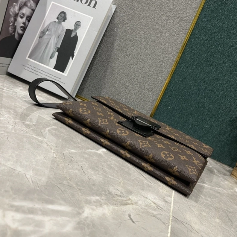 LX Clutch Bags Soft 24589