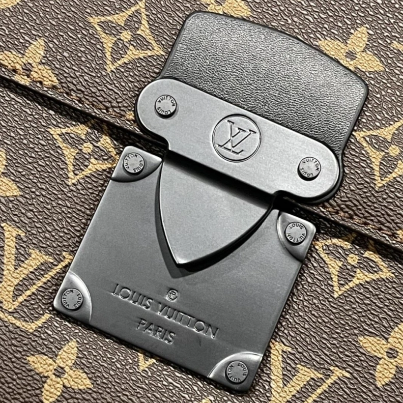 LX Clutch Bags Soft 24589
