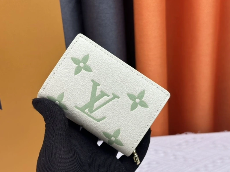 Comfortable LX Wallets 23924