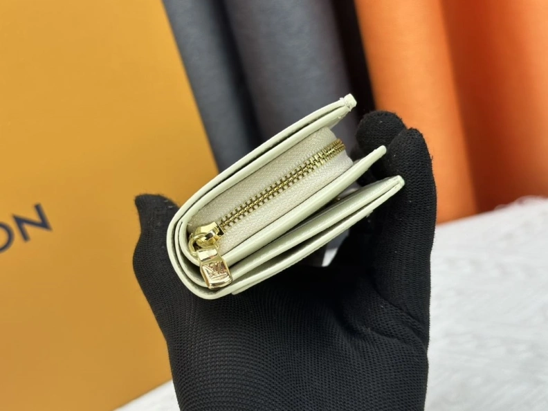 Comfortable LX Wallets 23924
