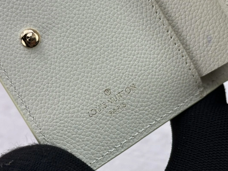 Comfortable LX Wallets 23924