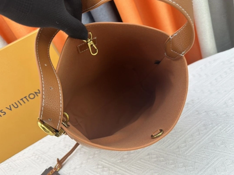 Sophisticated LX Shopping Bags 24348