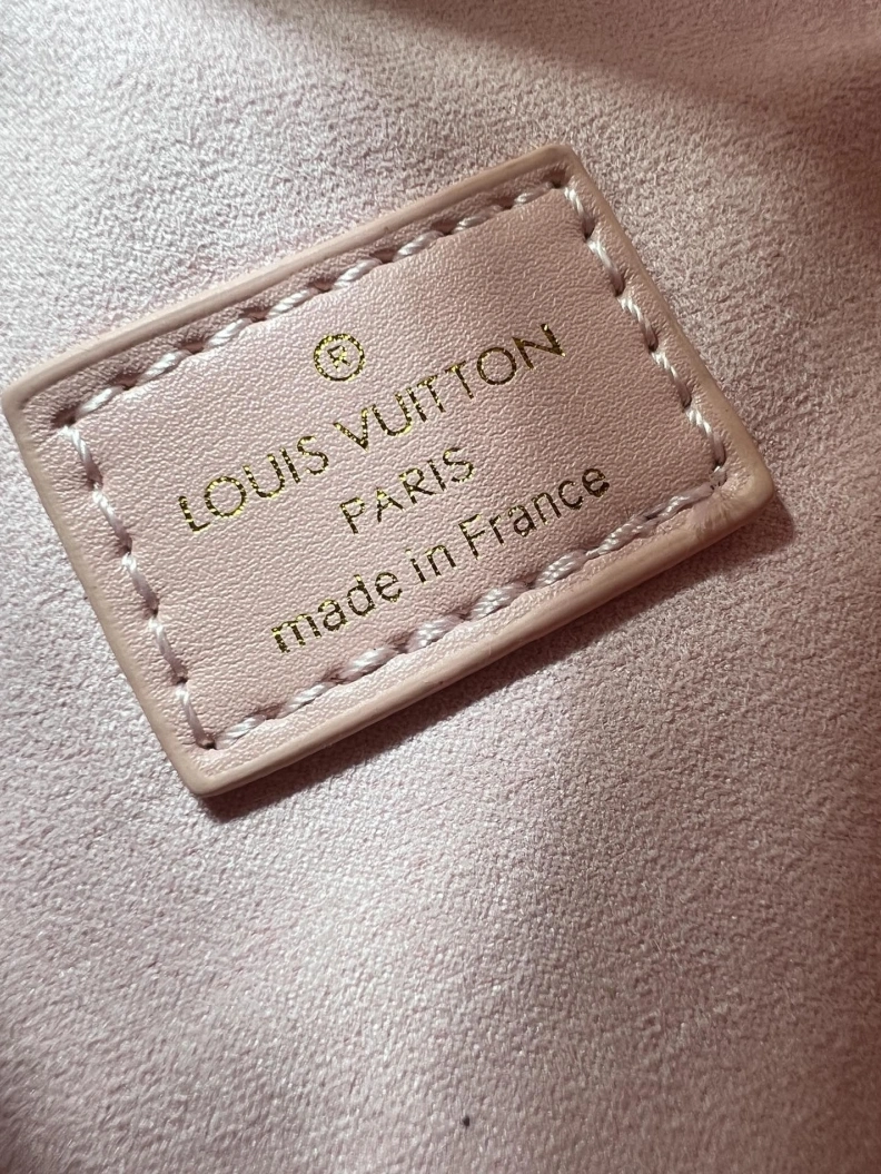 Versatile LX Cosmetic Bags 24594