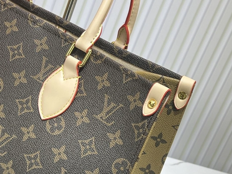 Resilient LX Shopping Bags 24340