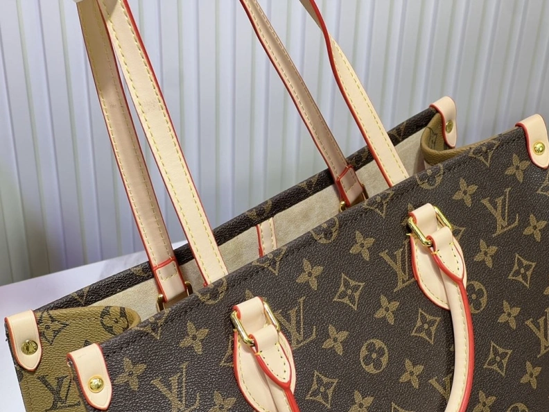 Resilient LX Shopping Bags 24340