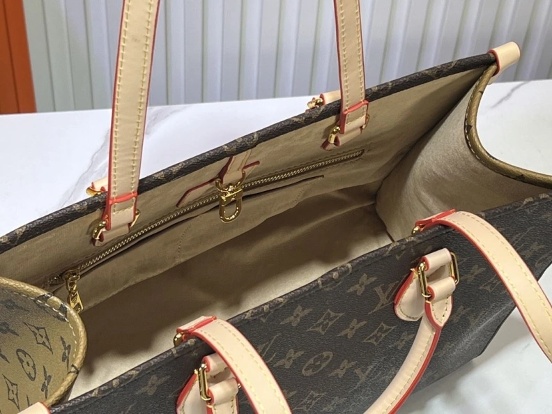 Resilient LX Shopping Bags 24340