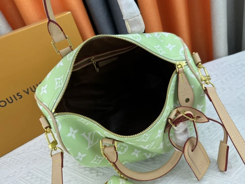 Versatile LX Speedy Bags 24241