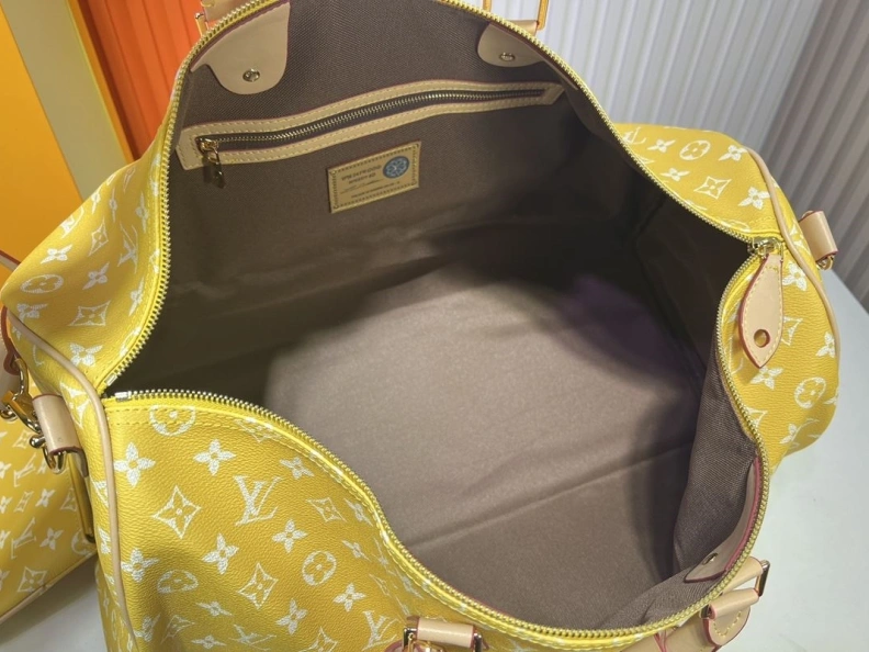 AllSeason LX Travel Bags 24108