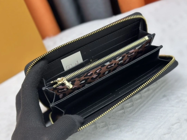 Reliable LX Wallets 23913