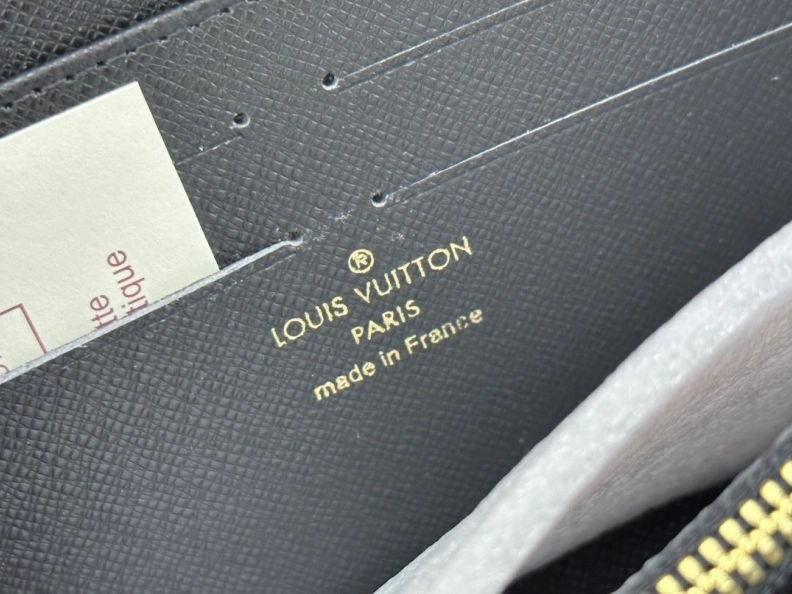 Reliable LX Wallets 23913