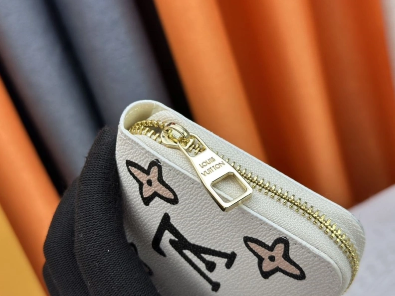 Unique LX Wallets 23909