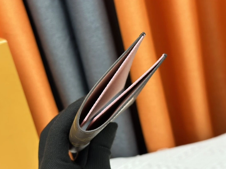 WellDesigned LX Wallets 23904