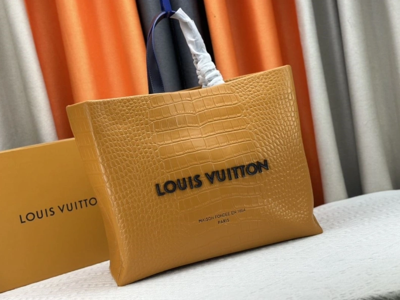 Versatile LX Shopping Bags 24350