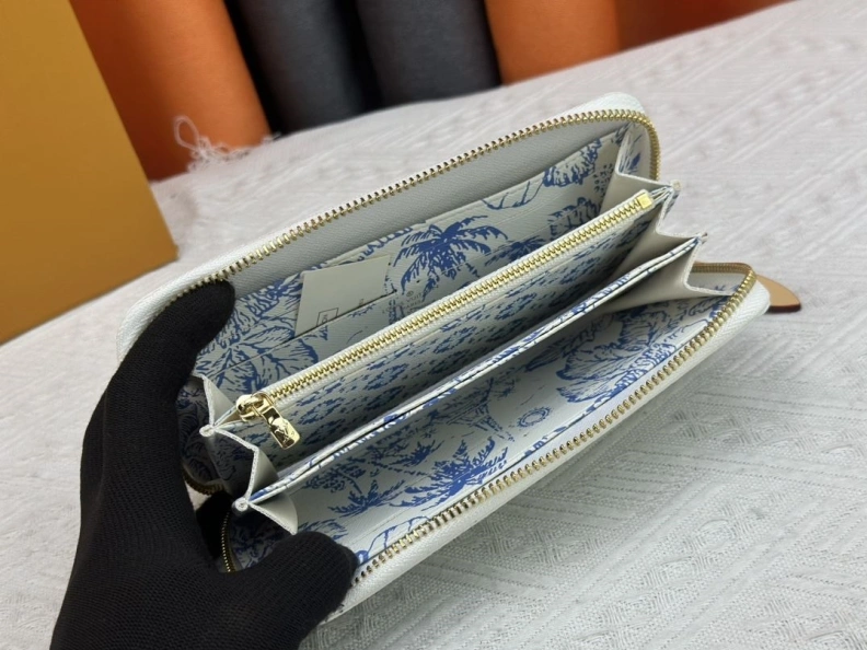 Reliable LX Wallets 23899