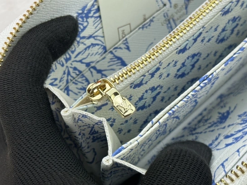 Reliable LX Wallets 23899