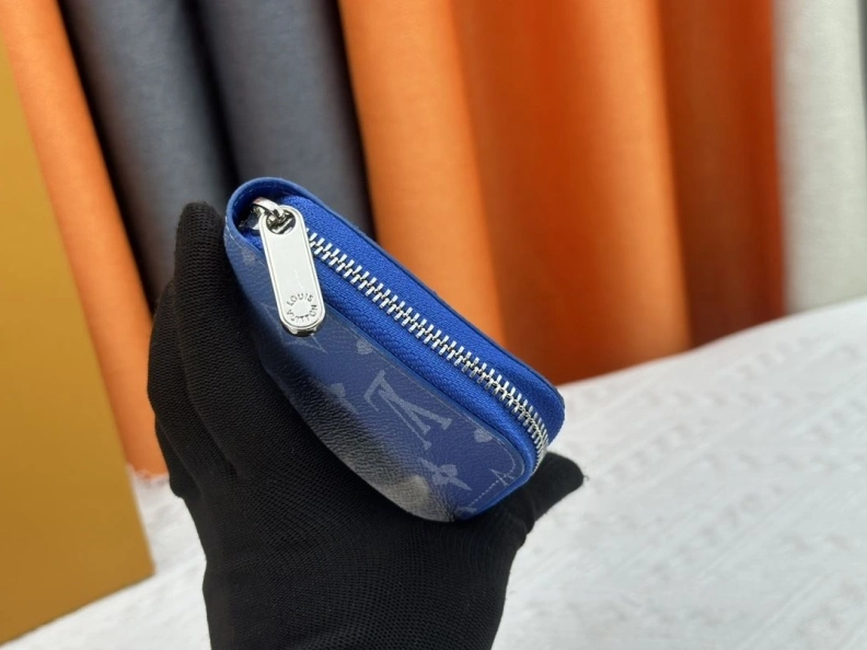 LX Wallets Practical 23894