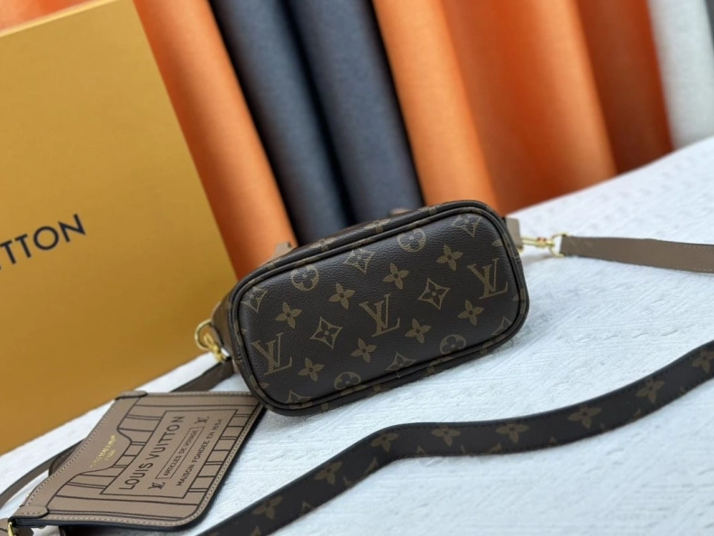 Stylish LX Shopping Bags 24314