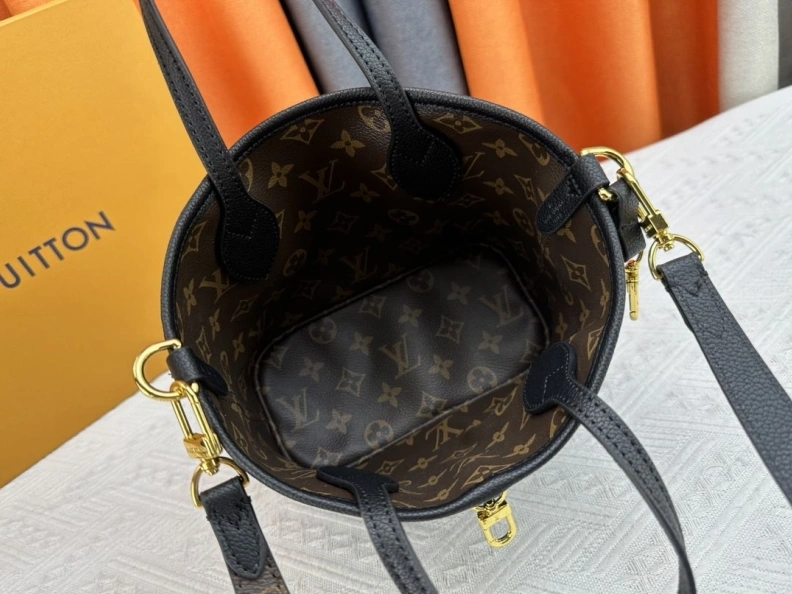 WellDesigned LX Shopping Bags 24302