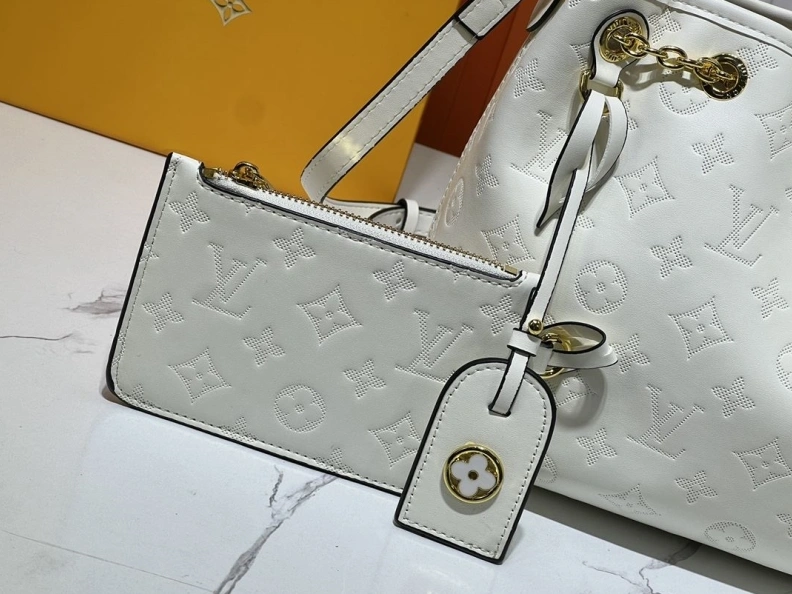 WellDesigned LX Top Handle Bags 24171