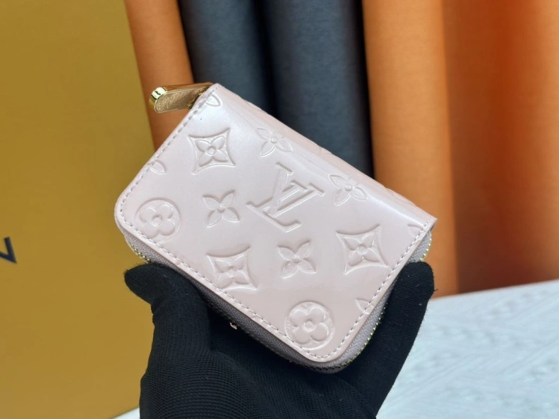 Modern LX Wallets 23888