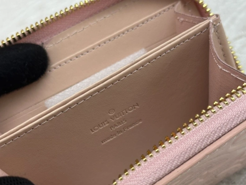 Modern LX Wallets 23888