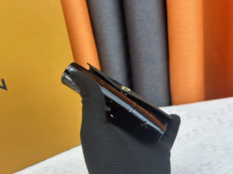 LX Wallets GoAnywhere 23892