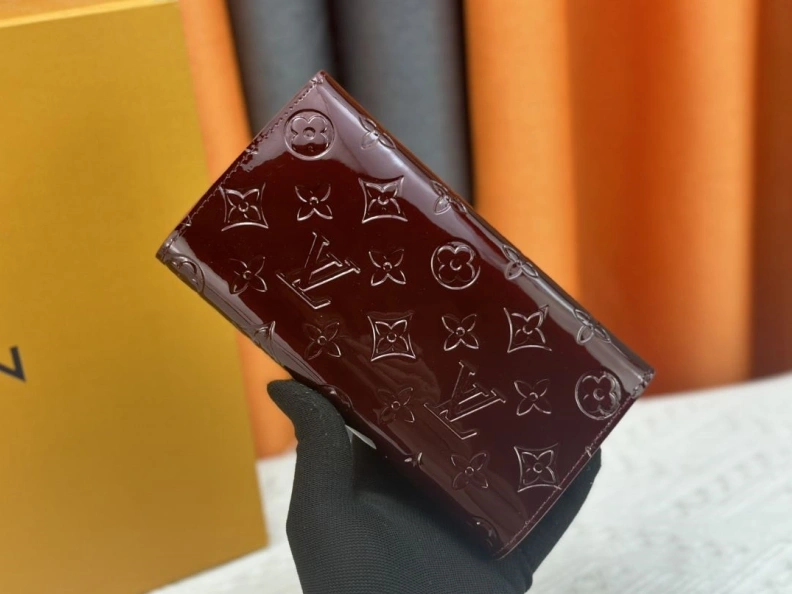Functional LX Wallets 23875